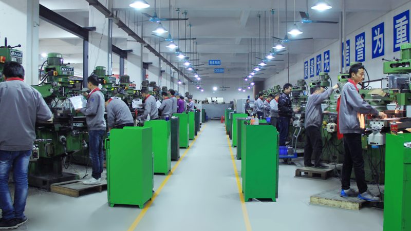 冲压与钣金：加工工艺解析与应用场景